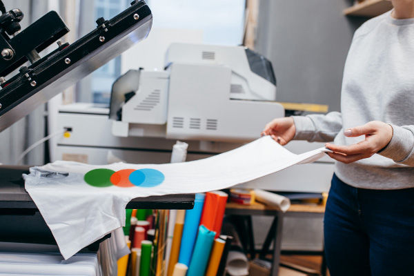 sürgősségi póló gyártás